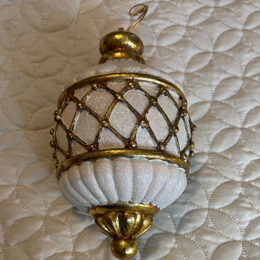 Luxurious Gold and White Holiday Ornament hard Thick Plastic Glitter Sparkles